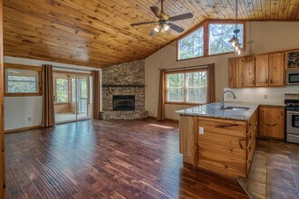 292 Holly Cove Cir in Blairsville, GA - Building Photo - Building Photo