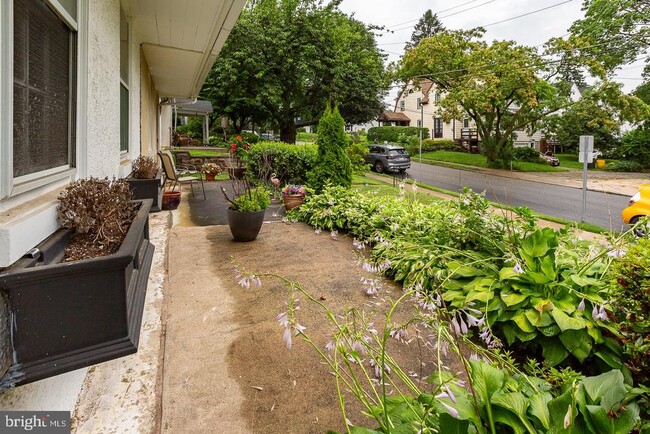 property at 240 Henley Rd