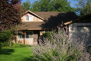 1019 Cabot St in Davis, CA - Building Photo