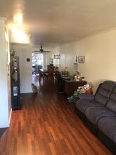 243 Espanas Glen in Escondido, CA - Building Photo - Building Photo