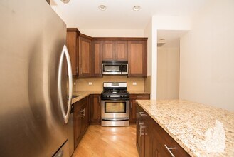 3247 N Seminary Ave, Unit 1 in Chicago, IL - Building Photo - Building Photo
