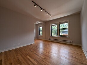 2430 N Kedzie Blvd, Unit 108 in Chicago, IL - Building Photo - Building Photo