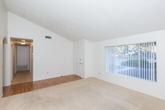 14532 Poway Mesa Dr in Poway, CA - Building Photo - Building Photo