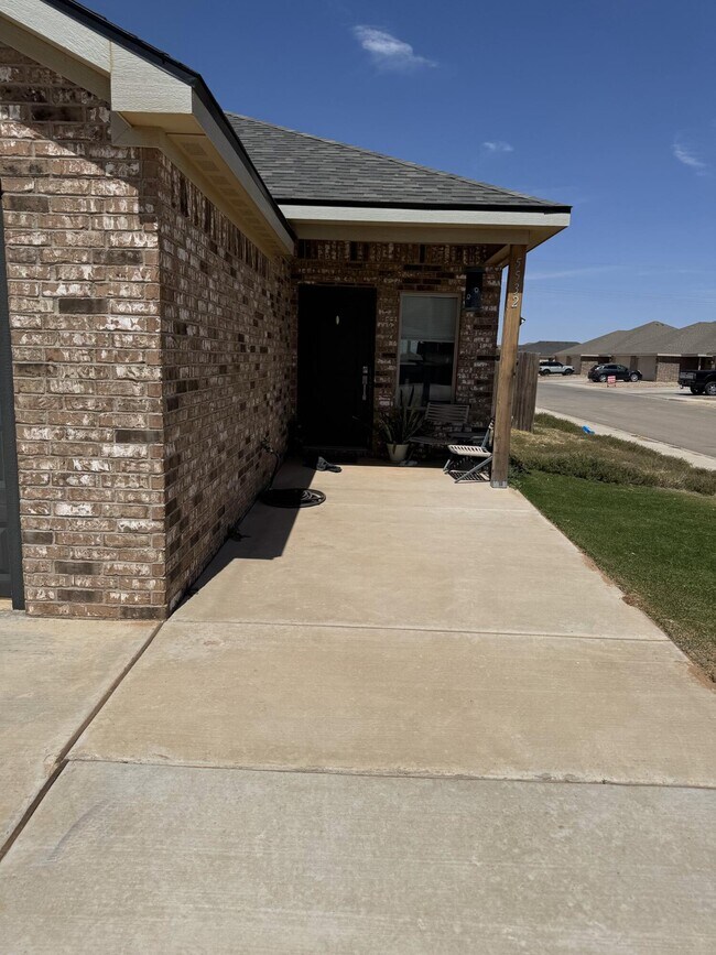 property at 5532 Lehigh St