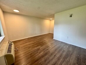 1701 S West End St in Springdale, AR - Building Photo - Building Photo