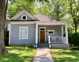 684 Grady Pl SW in Atlanta, GA - Building Photo