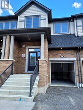 48 Bayardo Dr in Oshawa, ON - Building Photo - Building Photo