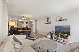 1515 Ward Ave in Honolulu, HI - Building Photo - Building Photo