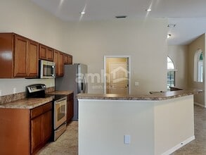 3029 SE Wake Rd in Port St. Lucie, FL - Foto de edificio - Building Photo