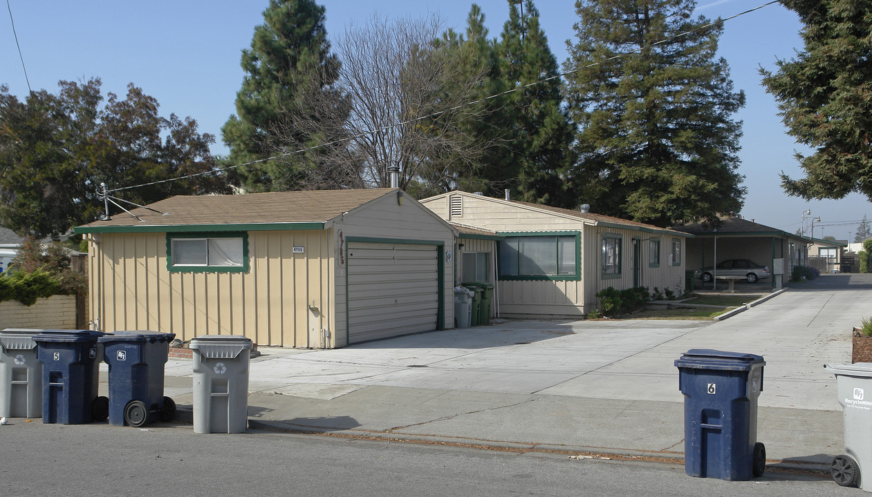 4785 Hansen Ave in Fremont, CA - Building Photo