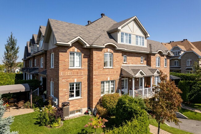 3421 Des Outardes Rue