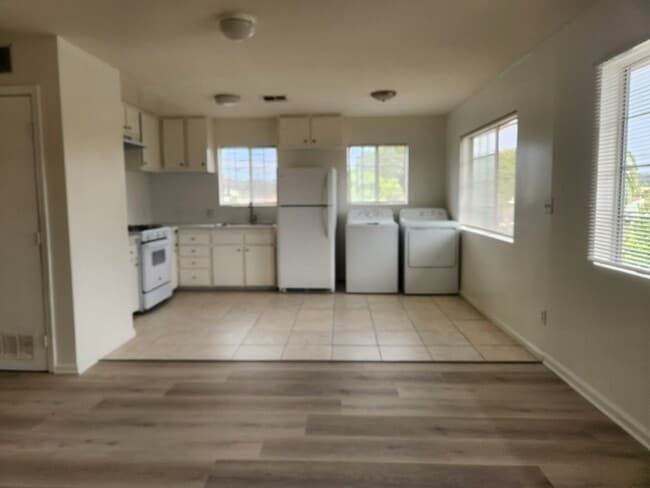 4932 S Slauson Ave, Unit C in Culver City, CA - Building Photo - Building Photo