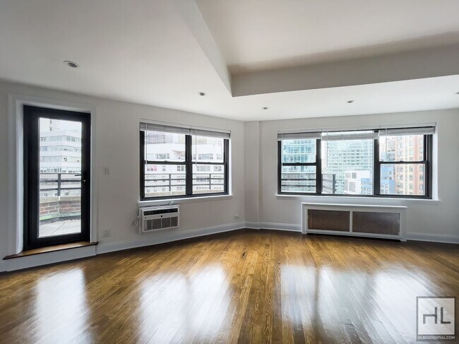 EAST 57 STREET, Unit PHA in New York, NY - Building Photo - Building Photo