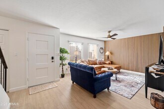 8107 E Vista Dr in Scottsdale, AZ - Building Photo - Building Photo