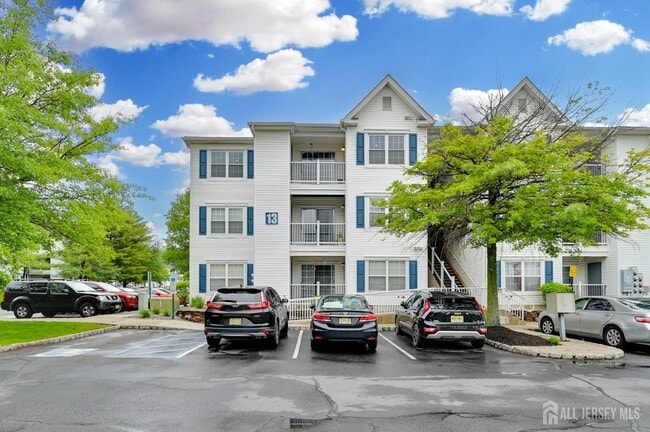 property at 1331 Waterford Dr