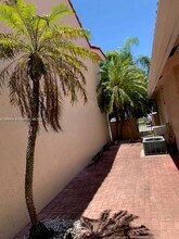 1334 Seagrape Cir in Weston, FL - Building Photo - Building Photo