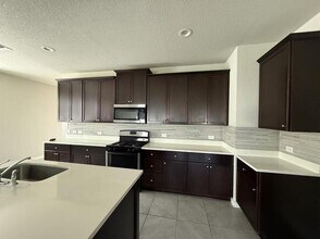 5613 Lehman Way in Austin, TX - Building Photo - Building Photo