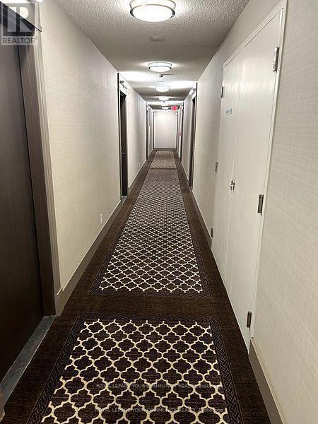 1060 Sheppard Ave W in Toronto, ON - Building Photo - Building Photo