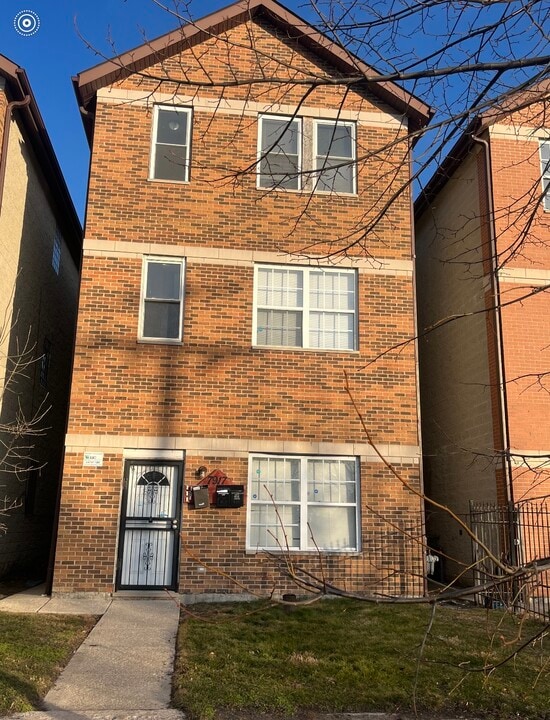 7917 S Phillips Ave in Chicago, IL - Building Photo