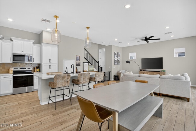 1567 E Shannon St in Gilbert, AZ - Building Photo - Building Photo