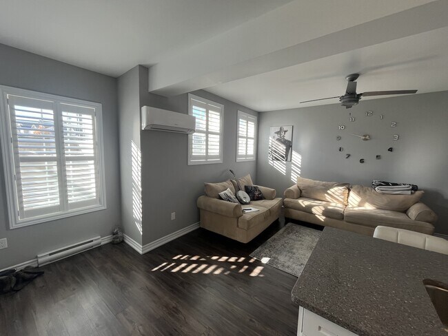 450 Lonsberry Dr in Cobourg, ON - Building Photo - Building Photo