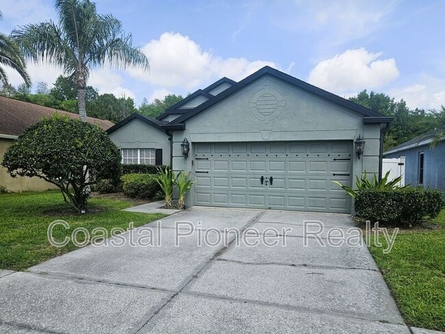 4521 Gulfwinds Dr in Lutz, FL - Building Photo - Building Photo