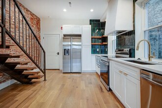 2835 Diamond Dr in Philadelphia, PA - Foto de edificio - Building Photo