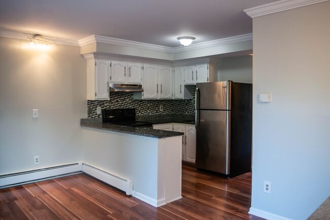 property at 678 Savin Ave