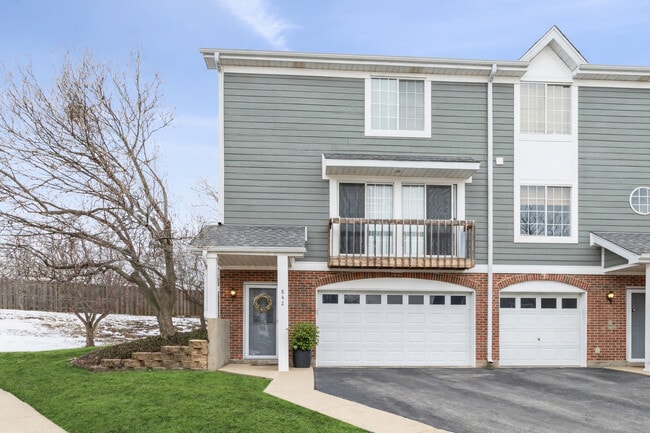 property at 842 W St Johns Pl