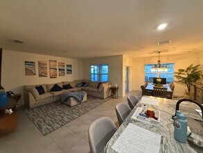 17014 Avon Dive Ln in Wimauma, FL - Building Photo - Building Photo