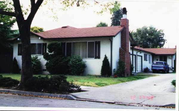 1678-1680 Palm Ave in Redwood City, CA - Foto de edificio - Building Photo