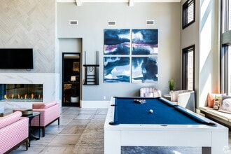 Waterside Residences on Quivira in Lenexa, KS - Building Photo - Building Photo