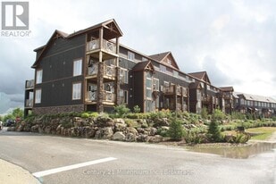 10 Joseph Trail in Collingwood, ON - Building Photo