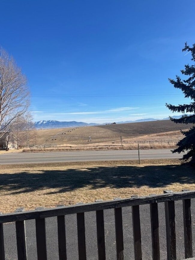 6000 Crestline Dr in Manhattan, MT - Building Photo - Building Photo