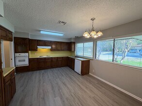 4510 Briarwick St in San Antonio, TX - Building Photo - Building Photo