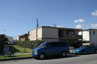 1765 Locust Ave in Long Beach, CA - Foto de edificio - Building Photo