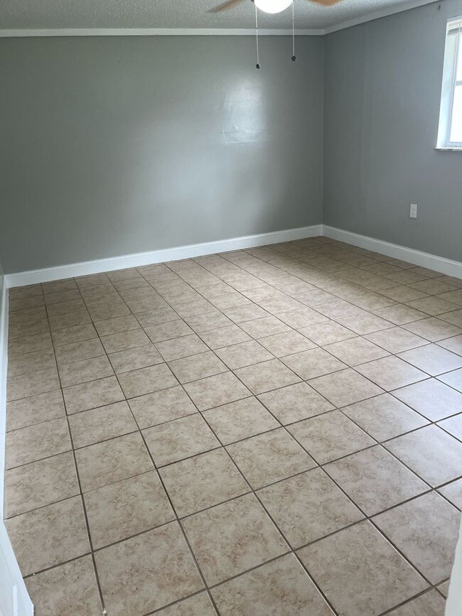4412 Plum St in Zephyrhills, FL - Building Photo - Building Photo