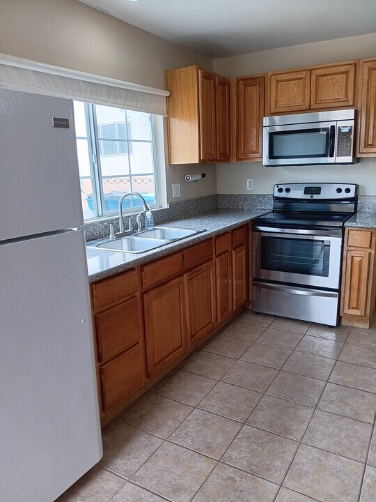 1809 E Oakey Blvd in Las Vegas, NV - Building Photo