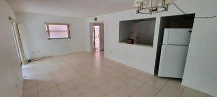 180 Magnolia Woods Ct, Unit 16A in Deltona, FL - Building Photo - Building Photo