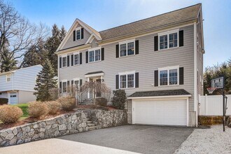 2414 Massachusetts Ave in Lexington, MA - Building Photo - Building Photo