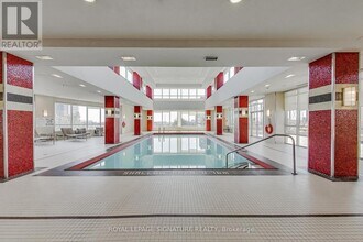 6 Eva Rd in Toronto, ON - Building Photo - Building Photo