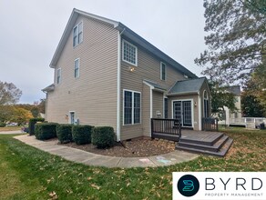 7757 Hampton Green Dr in Chesterfield, VA - Building Photo - Building Photo