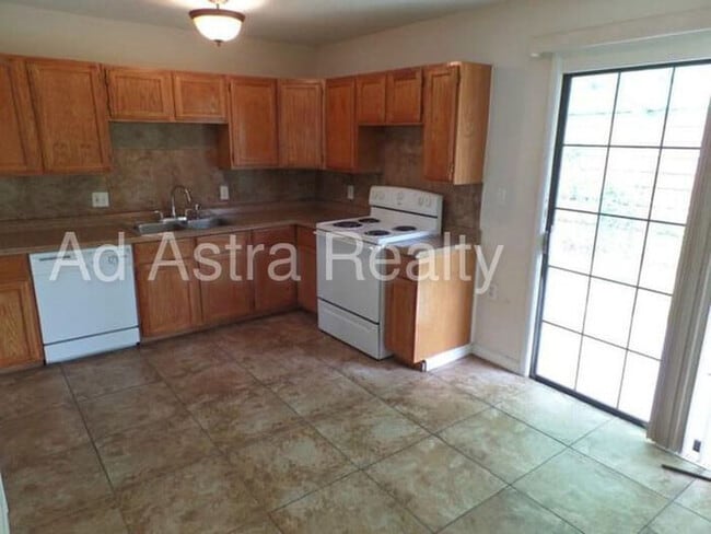 11415 Ditman Ave in Kansas City, MO - Building Photo - Building Photo