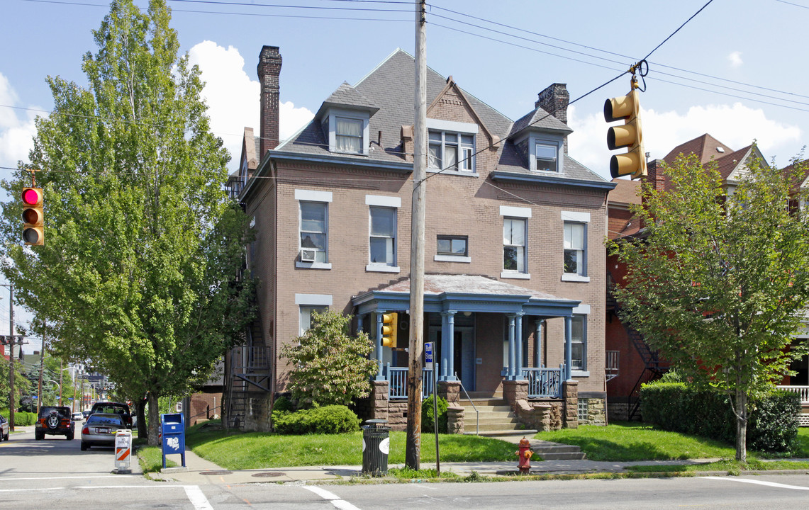 301-303 S Negley Ave in Pittsburgh, PA - Building Photo