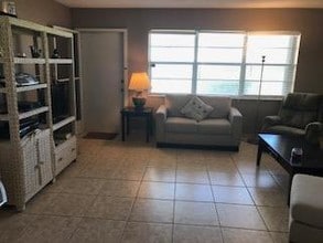 650 Horizon St E-Unit -105 in Boynton Beach, FL - Building Photo - Building Photo