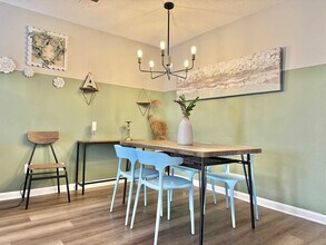 1275 Sweet Pine Dr in Norcross, GA - Building Photo - Building Photo