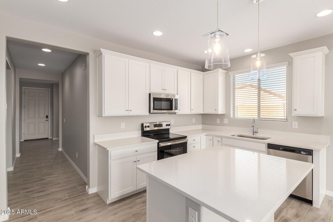 1275 E Jahns Dr in Casa Grande, AZ - Building Photo