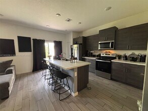 830 SE 19th St in Florida City, FL - Building Photo - Building Photo