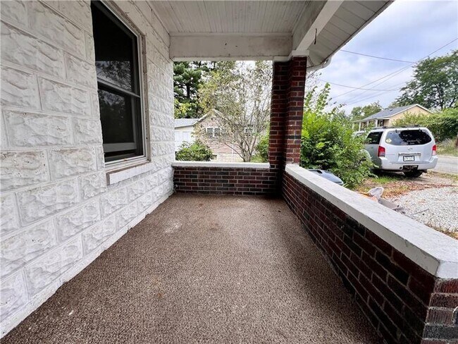 39 Becker St in Houston, PA - Building Photo - Building Photo