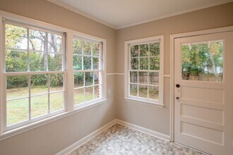 1913 S Sneed Ave in Tyler, TX - Building Photo - Building Photo